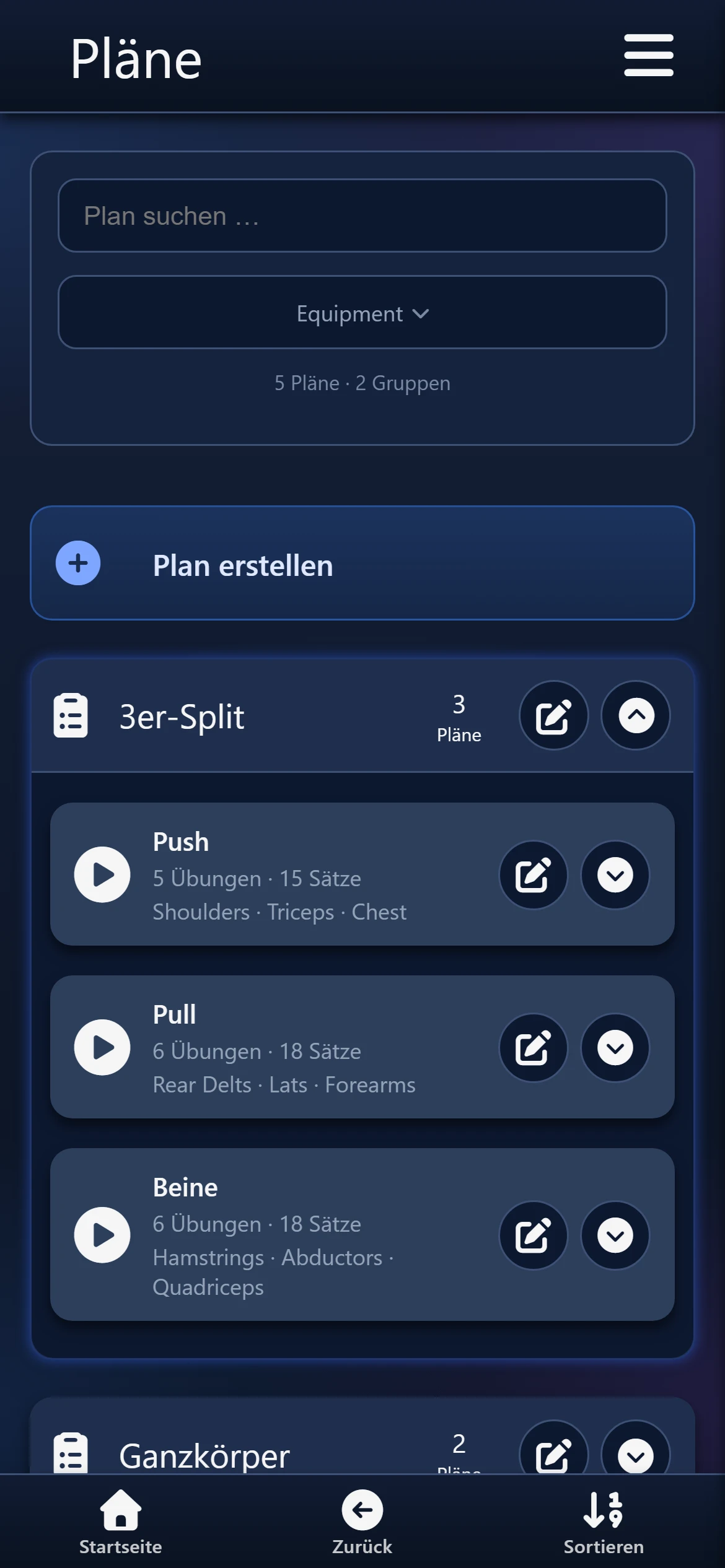 Pläne: Gruppe 3er-Split mit Push, Pull und Beine, je Übungen, Sätze und Muskeln
